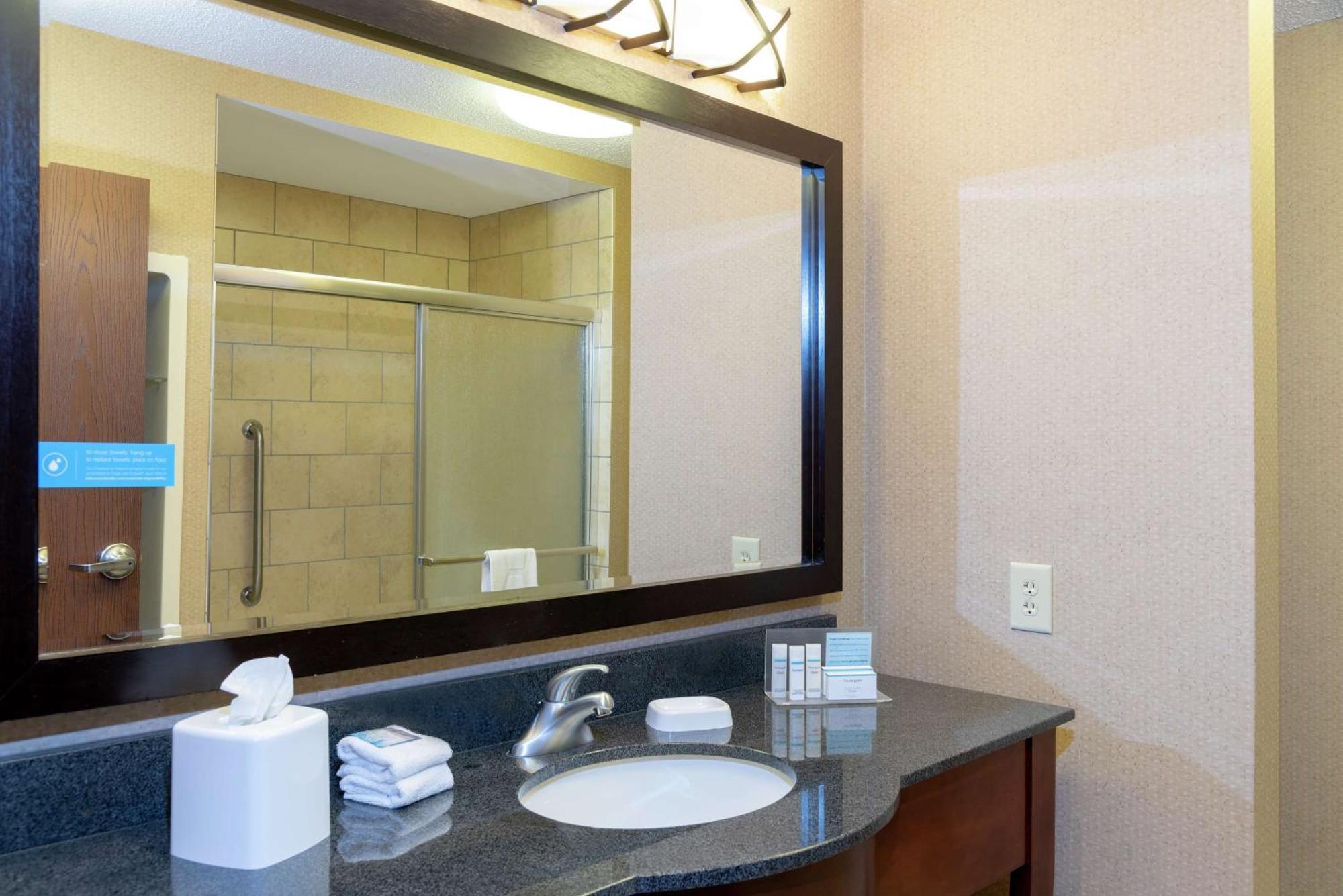 Hampton Inn Warsaw Extérieur photo