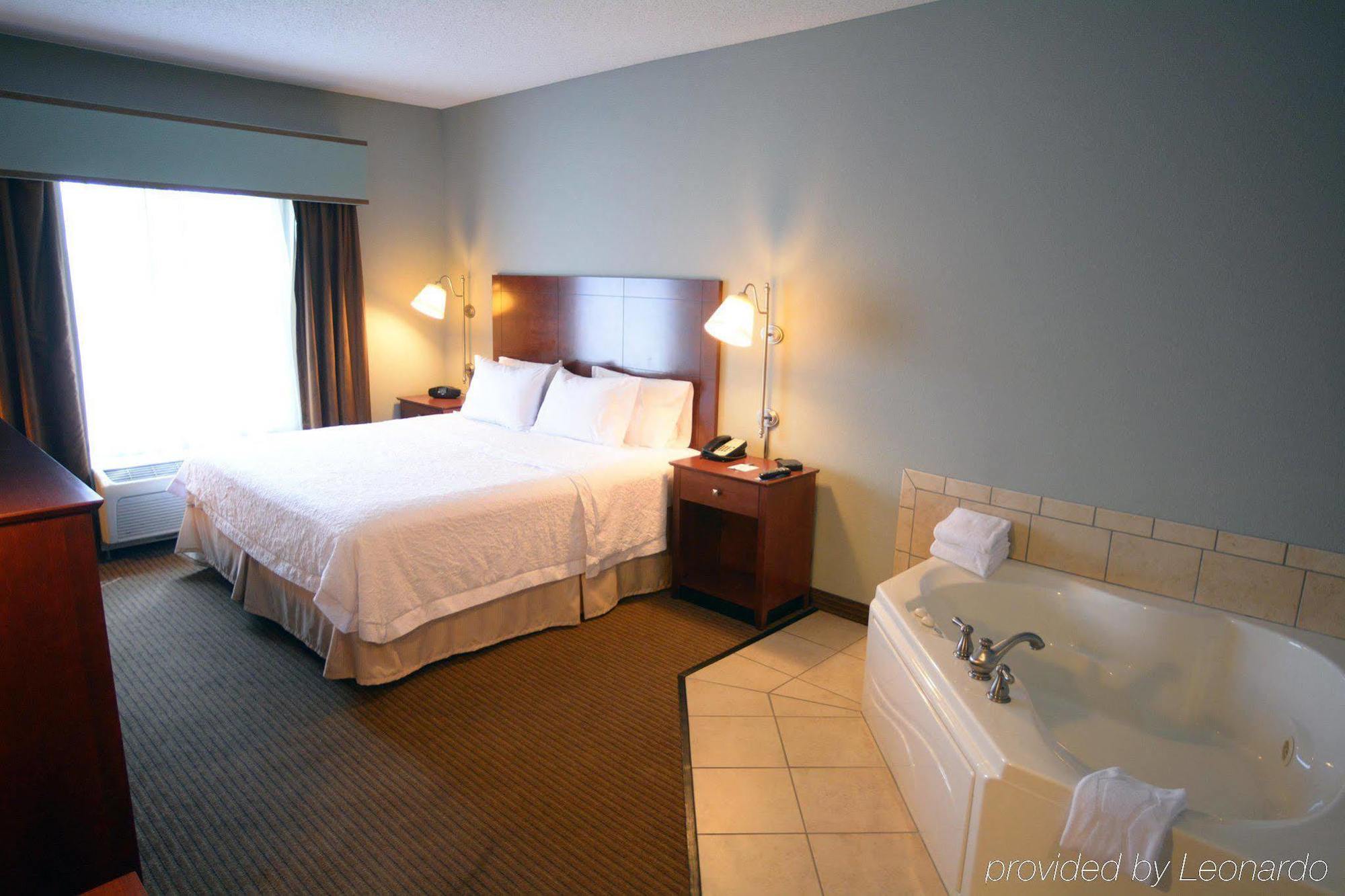 Hampton Inn Warsaw Extérieur photo